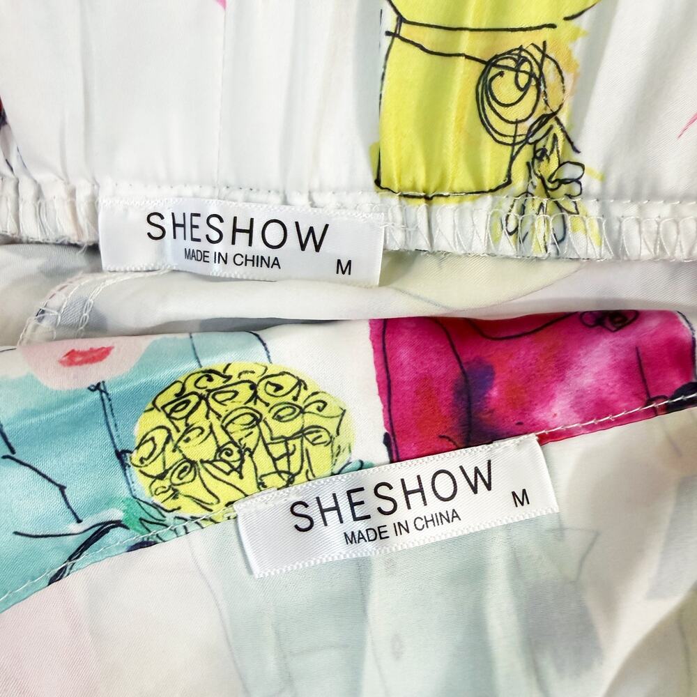 SheShow Multicolor Queen Elizabeth Silky Pajama Set Women's Sz Medium Button Up - Picture 9 of 10